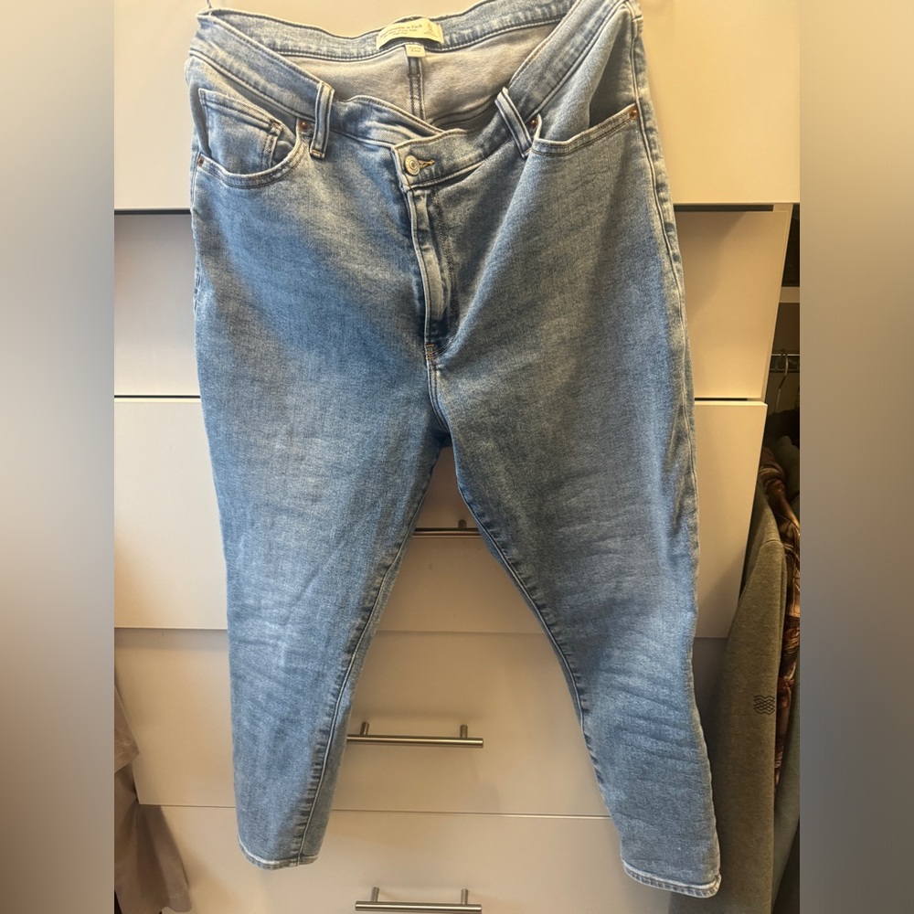 Abercrombie & Fitch Light Blue Skinny Jeans